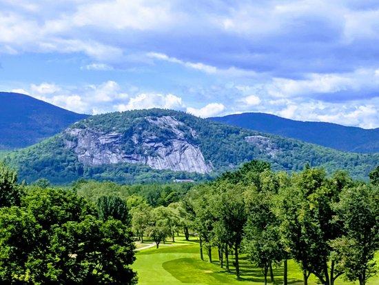 Ledgeview Grill at North Conway Country Club